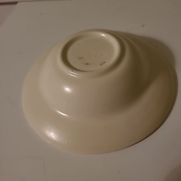 Set of Two Metlox Bowls - Picture 3 of 5